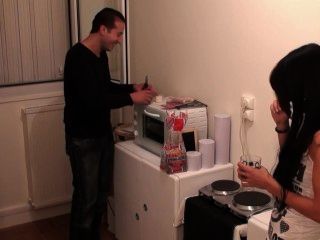 Max Ira Dormir Chez Vous Volume 3 - Scene 1