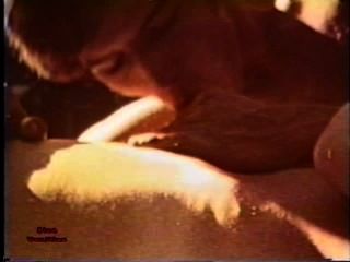 Gay Peepshow Loops 233 70s And 80s - Scene 2