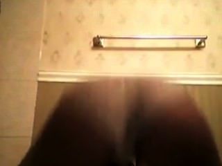 On A Molly While Twerking (good Movement)