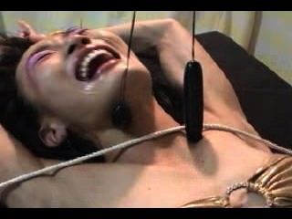 Asian Queen Tickle5
