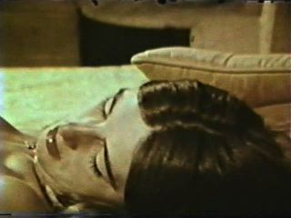 Lesbian Peepshow Loops 588 60s And 70s - Scene 2